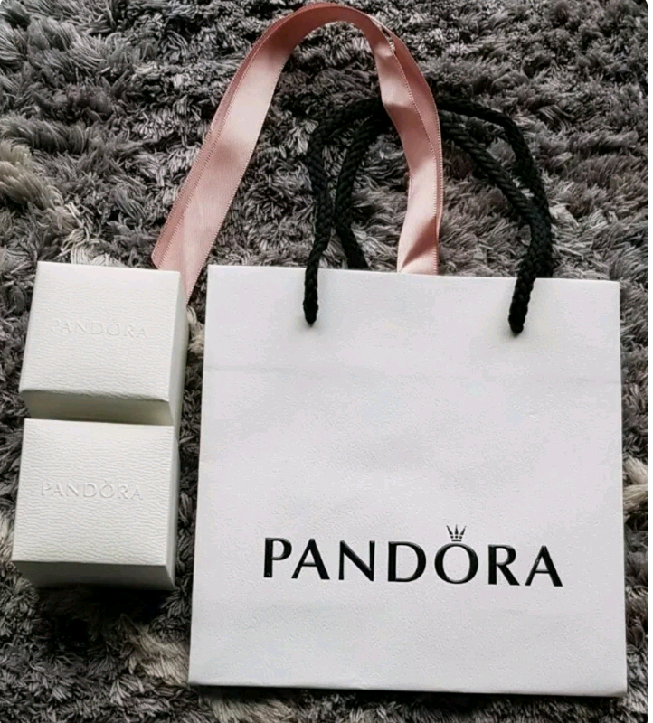pandora gift pouch